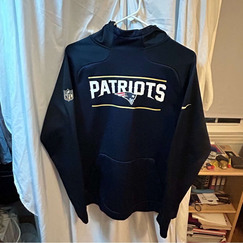 Nike New England Patriots navy and gold therma fit hoodie